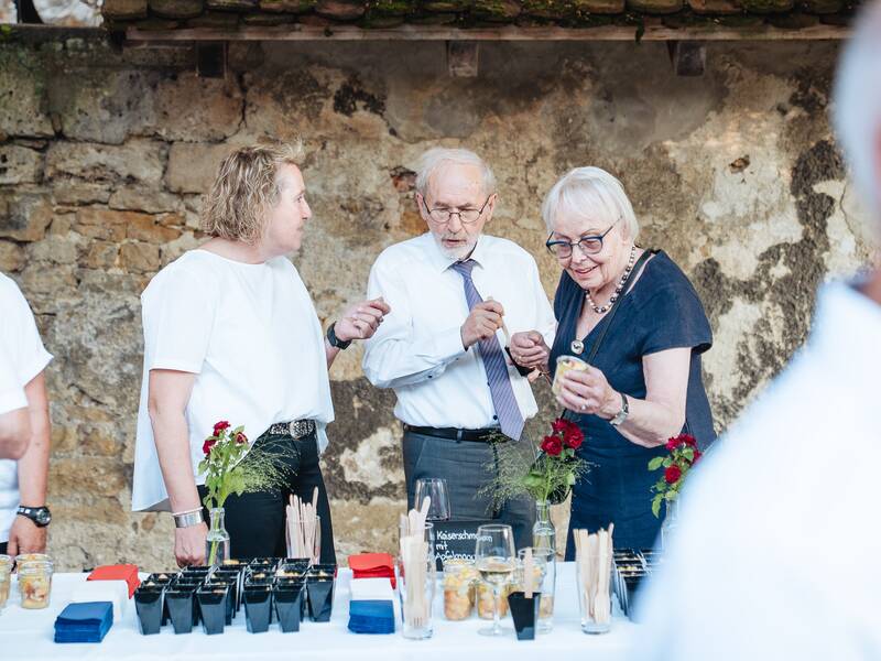 Passyjubiläum 17 - Unter den Ehrengästen des Festakts waren Ehrenbürger Rudolf Heß und Partnerschaftsbegründerin Gisela Götz