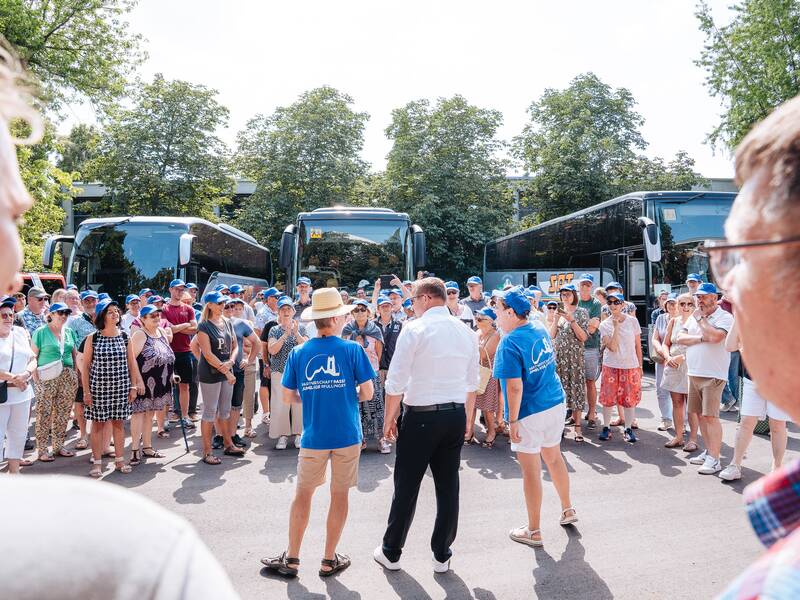 Passyjubiläum 04 - Empfangsansprache durch Bürgermeister und Komitee-Vorsitzende vor über 160 französischen Gästen