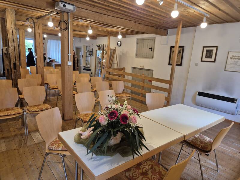 Trauzimmer vom Tisch aus gesehen