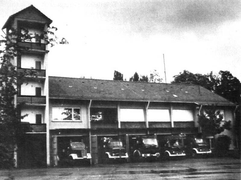 Das ehemalige Feuerwehrhaus in der Schloßstraße im Jahr 1957