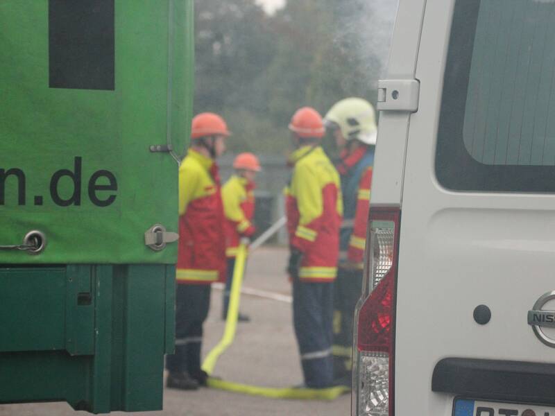 Jugendfeuerwehrangehörige bei einer Übung